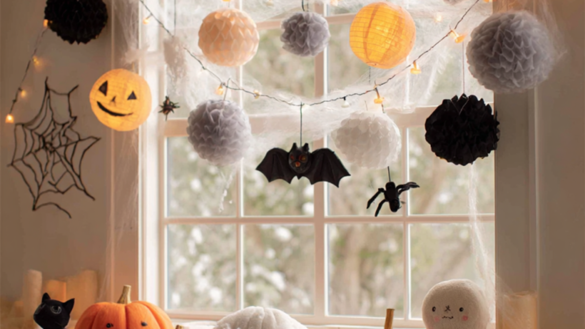 soufiane08552_10_Cute_Halloween_Indoor_Decor_Ideas_for_a_Playfu_b67b1406-9e88-4dbf-880e-0f4c153c2079