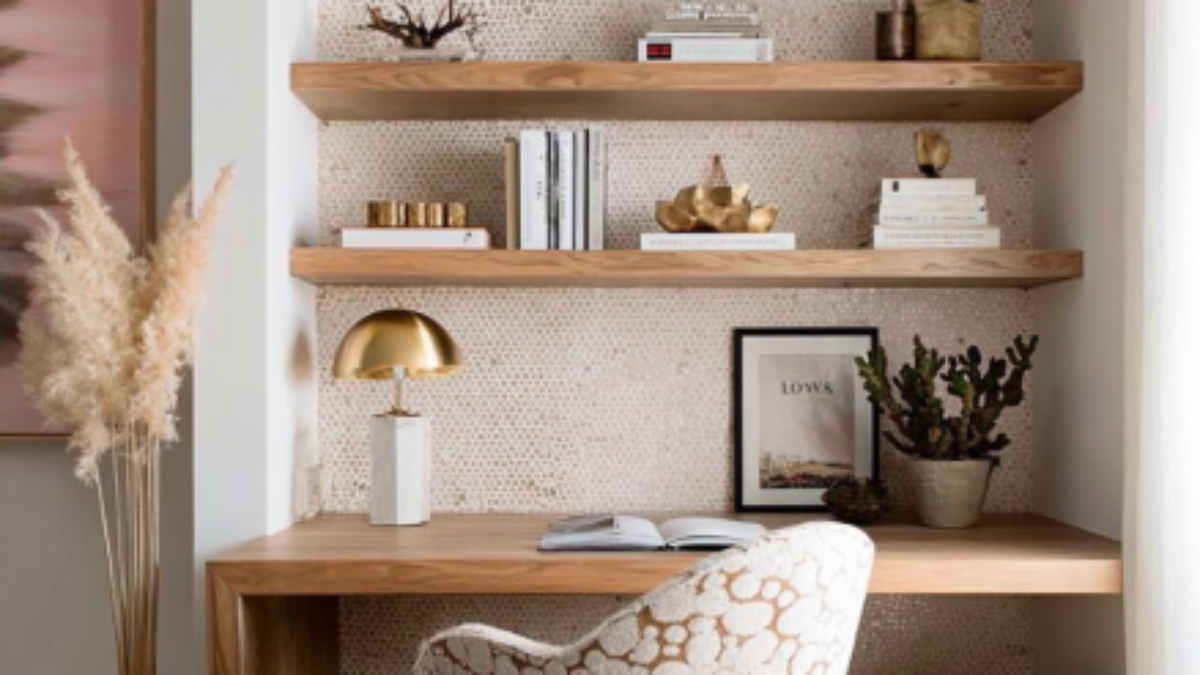 soufiane08552_10_Stylish_Home_Office_Glow-Up_Ideas_to_Inspire_Y_f4d2f8ed-7cb5-49af-85b3-5630b45f1b44