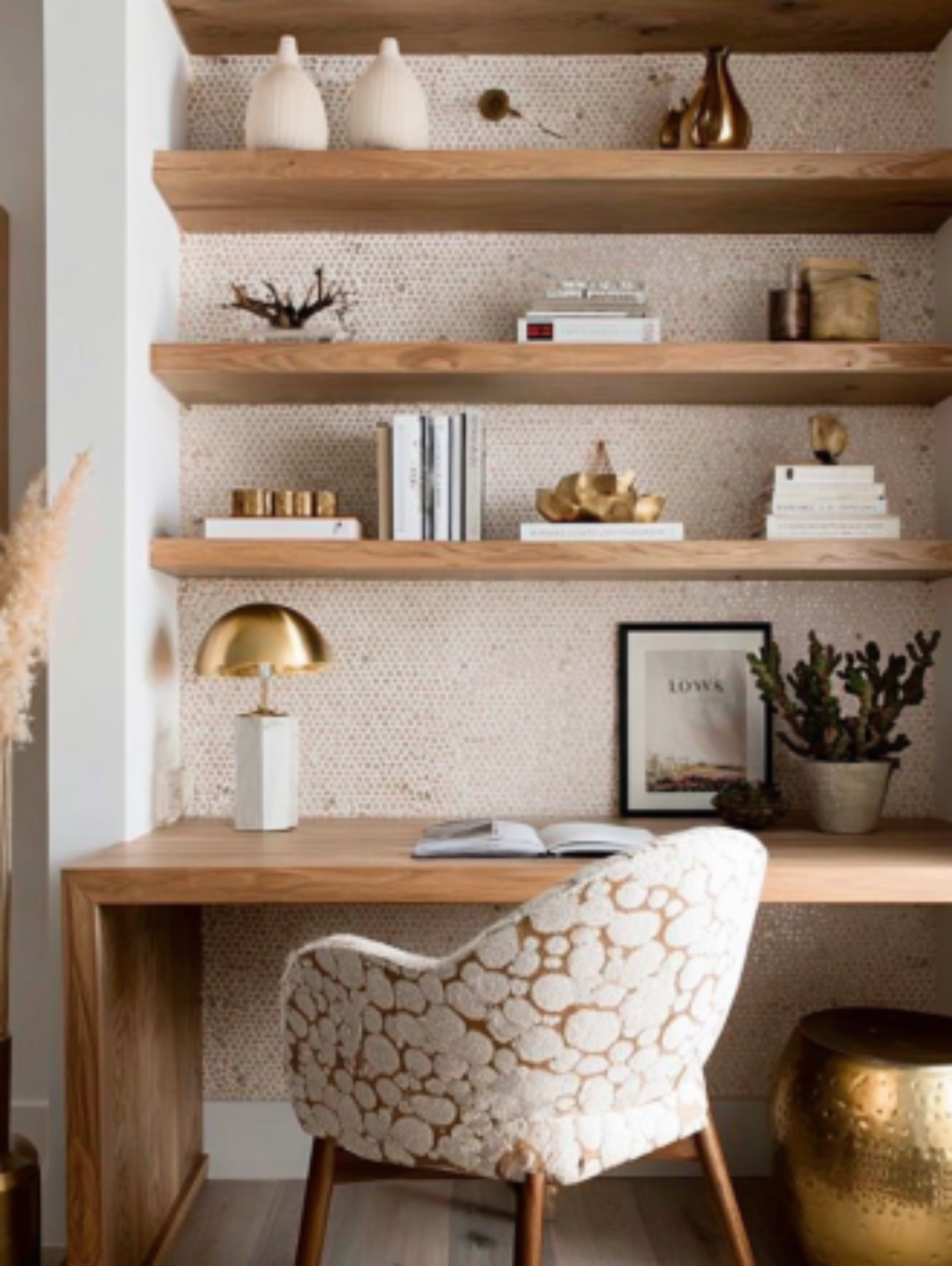 soufiane08552_10_Stylish_Home_Office_Glow-Up_Ideas_to_Inspire_Y_f4d2f8ed-7cb5-49af-85b3-5630b45f1b44