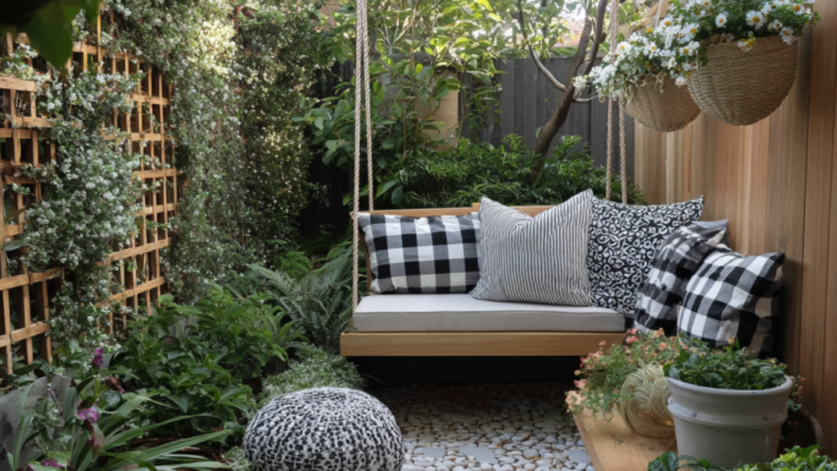 soufiane08552_A_small_backyard_doesnt_mean_limited_possibilitie_6cb9e225-fb06-4173-9fdc-fb1537ad0495