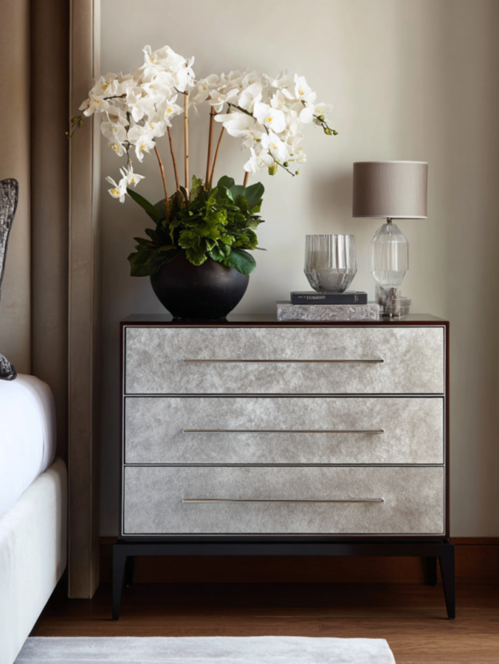 soufiane08552_Bedroom_Chest_of_Drawers_Maximise_Style_and_Stora_a22d451d-1a9f-40df-b0d7-40bbc3a1a594