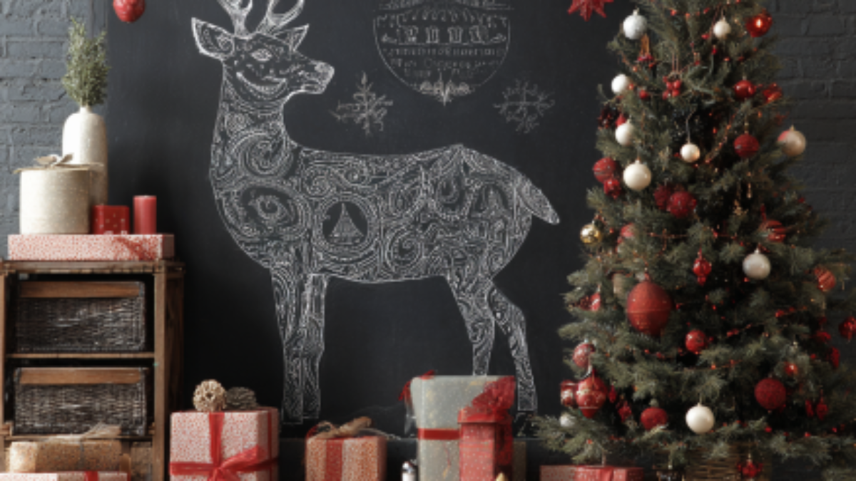 soufiane08552_Creative_Christmas_Chalkboard_Ideas_to_Elevate_Yo_0451f5c9-4376-4187-8bb0-fbfc6baf4414