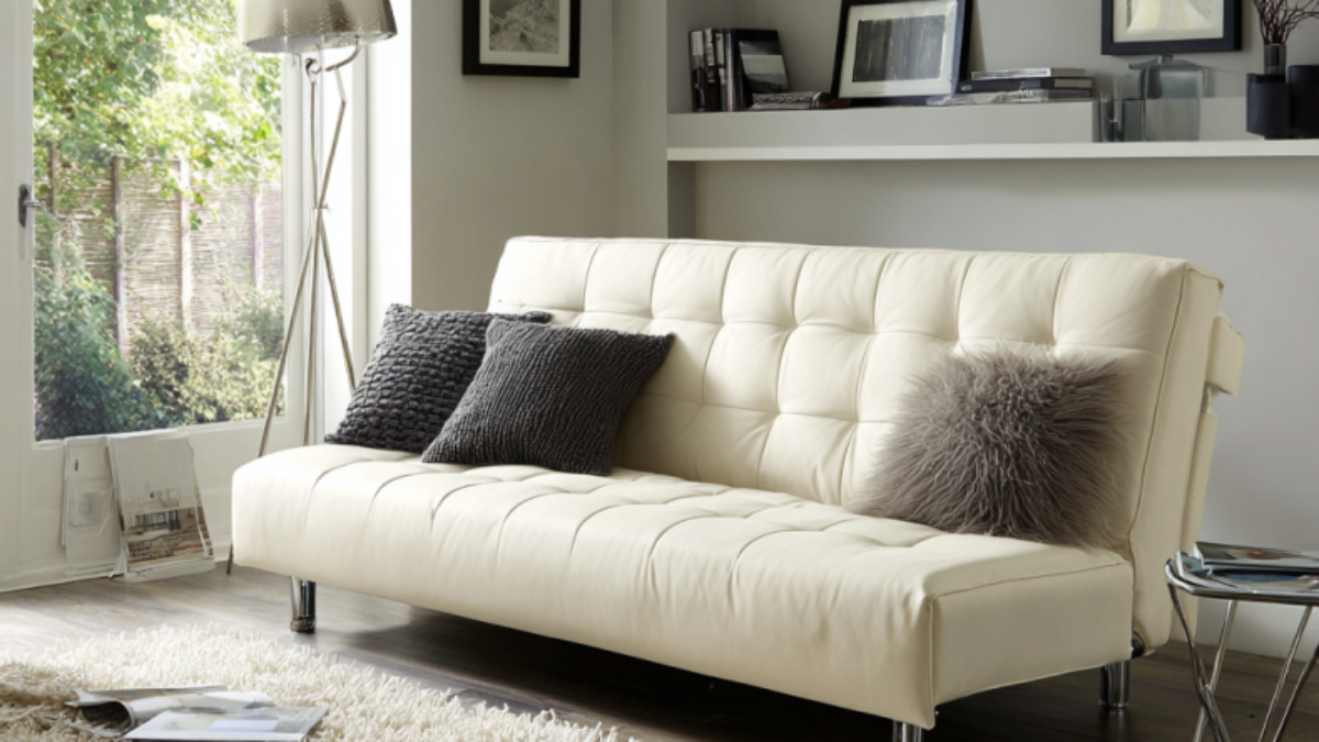 soufiane08552_Essential_Tips_for_Choosing_the_Perfect_Click-Cla_229f2c70-ba29-4834-b729-05c6a65f6f7e