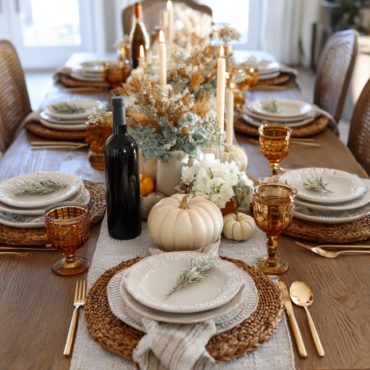 soufiane08552_Simple_Yet_Stunning_Thanksgiving_Table_Decor_Idea_21f4a975-8d78-4903-9a2c-44c41d9ac101