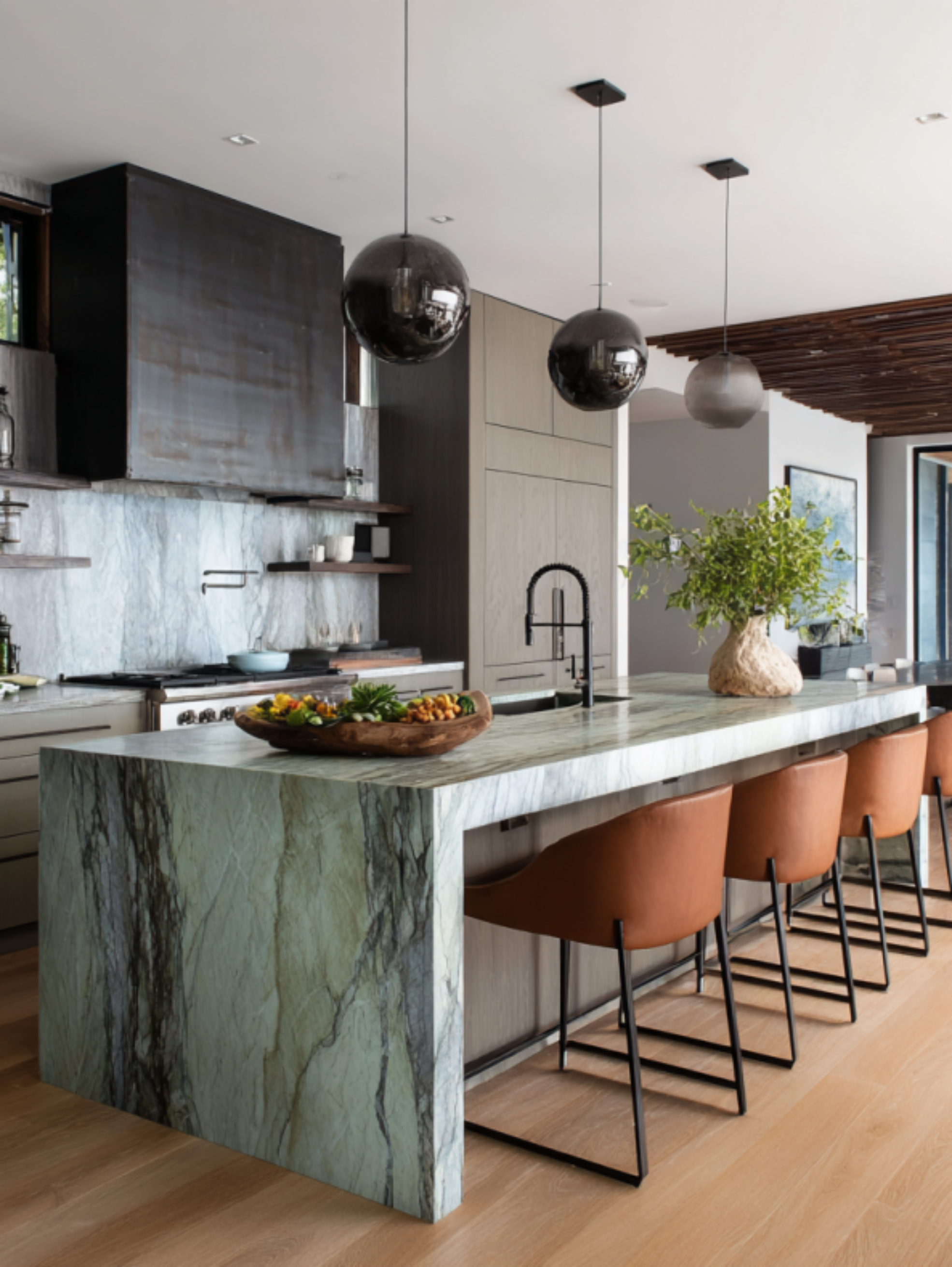 soufiane08552_Stunning_Kitchen_Design_Ideas_That_Designers_Swea_912ba3e2-a462-4d3d-abf6-5bae2e774e7c